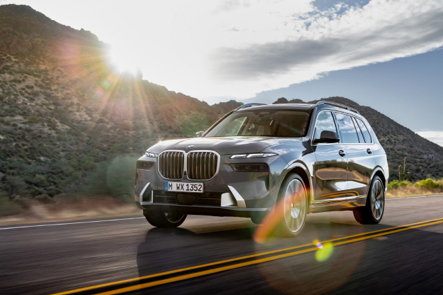  SUV , BMW  Ǹ 1 